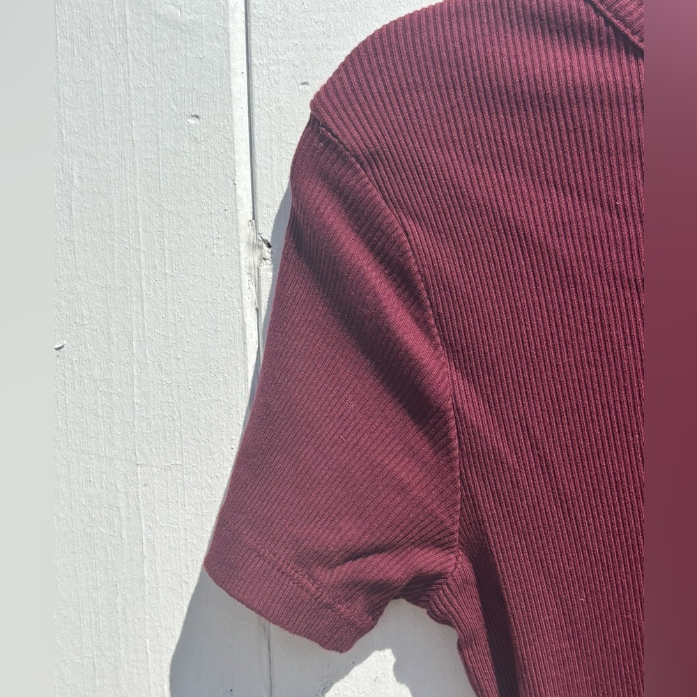 Brandy Melville Ribbed Body Con Short Sleeve Dress - Picture 3 of 7